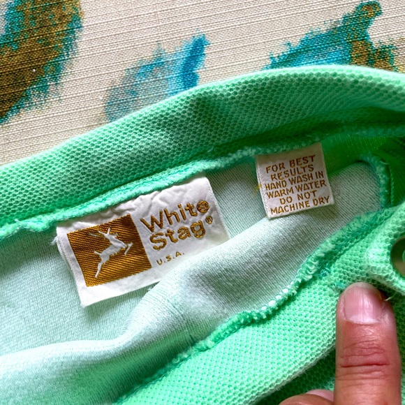 Vintage green outfit with blouse, pants and necklace - Picture 2 of 10